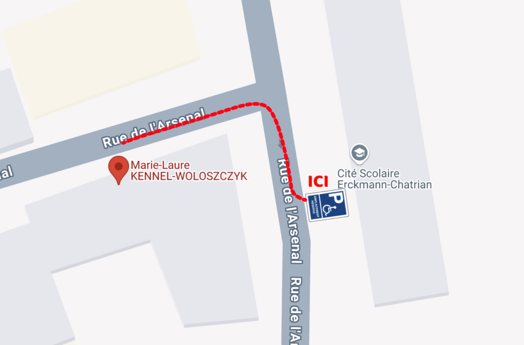 Place Parking Personnes à Mobilité Réduite